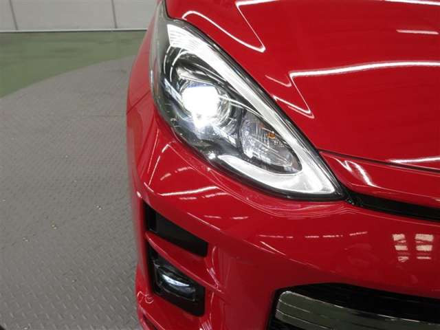 中古車 トヨタ アクア 1 5 G Grスポーツ の中古車詳細 2 000km レッド 長野県 7 9万円 中古車情報 中古車検索なら 車選びドットコム 車選び Com