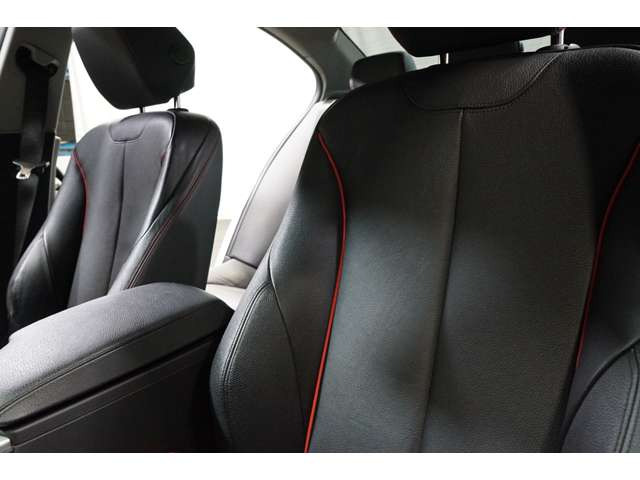 中古車 Bmw 3i スポーツ 黒革 バックカメラ Pシート Etc クリソナ U の中古車詳細 93 000km アルピンホワイトiii 岡山県 69 8万円 中古車情報 中古車検索なら 車選びドットコム 車選び Com