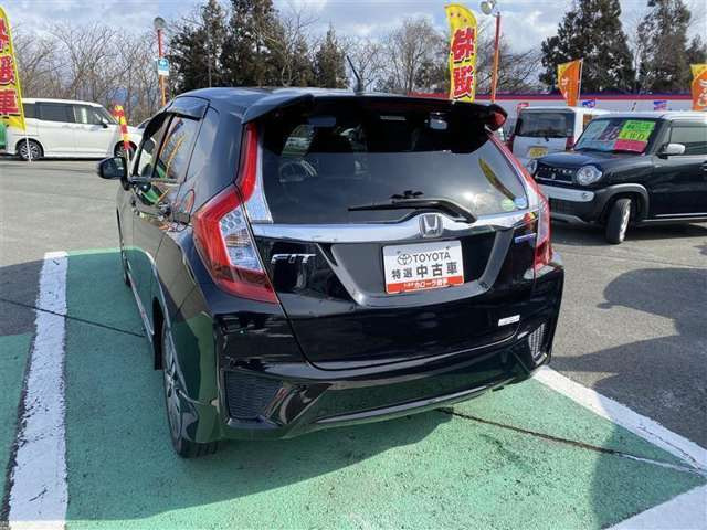 中古車 ホンダ フィット 1 5 ハイブリッド Sパッケージ の中古車詳細 57 000km ブラック 岩手県 108 9万円 中古車情報 中古車検索なら 車選びドットコム 車選び Com