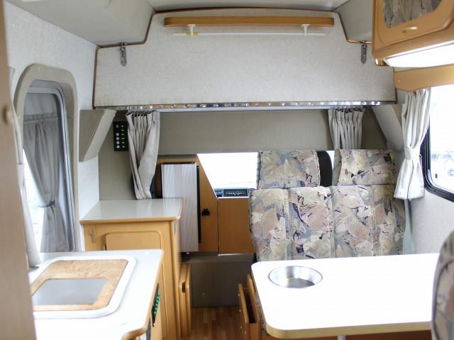 中古車 トヨタ ダイナ キャンピング車 ダイナ Atoz アラモ 3 0d 4wd の中古車詳細 73 597km ホワイト 北海道 359万円 中古車情報 中古車検索なら 車選びドットコム 車選び Com