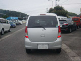 初めてお車に乗られる方、車の事が良くわからない方など納車時に丁寧にメンテナンス方法、注意点などをお伝えしております。給油口の開け方からチェックランプ、オイル交換の必要性!など何でもお尋ね下さい!