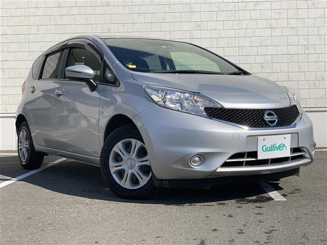 中古車 日産 ノート 1 2 X Four 4wd 4wd 修復歴無し の中古車詳細 44 000km ブリリアントシルバー 北海道 62 8万円 中古車情報 中古車検索なら 車選びドットコム 車選び Com
