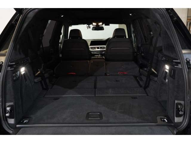 中古車 Bmw X7 Xドライブ 35d Mスポーツ 4wd の中古車詳細 12 000km ブラック 東京都 1 050万円 中古車 情報 中古車検索なら 車選びドットコム 車選び Com