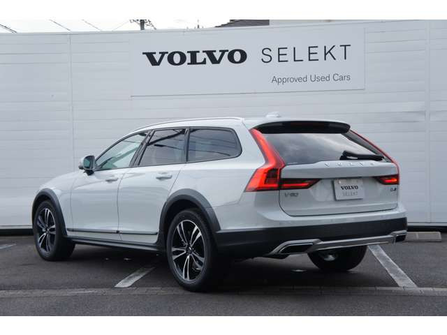中古車 ボルボ V90クロスカントリー D4 Awd プロ ディーゼル 4wd の中古車詳細 登録済未使用車 km走行 ホワイト 愛知県 6万円 中古車情報 中古車検索なら 車選びドットコム 車選び Com