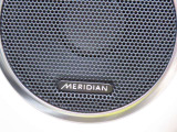 【MERIDIAN Srround Sound System】LAND ROVERブランドの中でも最・高峰の音響システムを搭載。車内を映画館やコンサートホールのような臨場感で包みます。