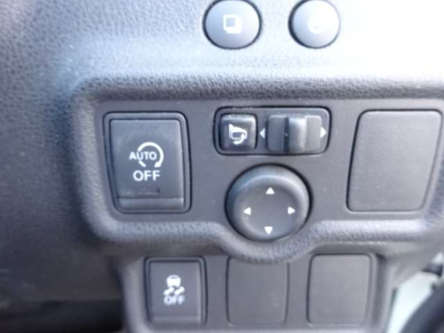 中古車 日産 ノート 1 2 Nismo の中古車詳細 45 000km ホワイト 埼玉県 119 8万円 中古車情報 中古車検索なら 車 選びドットコム 車選び Com