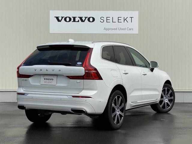 中古車 ボルボ Xc60 リチャージプラグインハイブリッド T8 Awd インスクリプション 4wd の中古車詳細 4 000km ホワイトパール 京都府 799万円 中古車情報 中古車検索なら 車選びドットコム 車選び Com