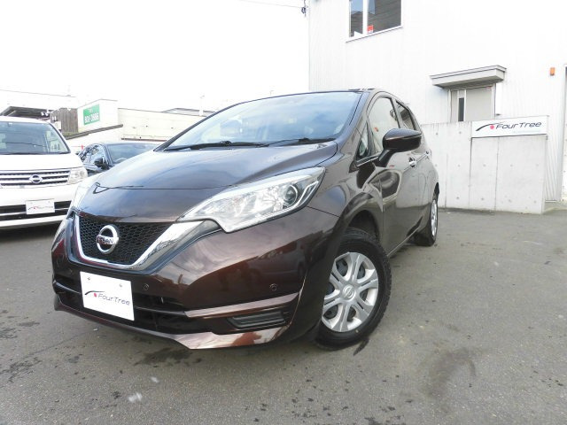 中古車 日産 ノート 1 2 X Four 4wd メーカー保証 禁煙 エマージェンシーb の中古車詳細 44 000km ブラウン 北海道 110万円 中古車情報 中古車検索なら 車選びドットコム 車選び Com