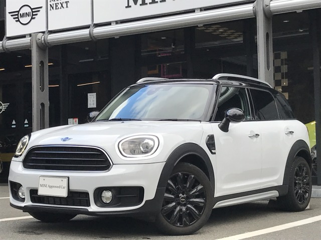 中古車 Bmw Mini ミニクロスオーバー クーパー D の中古車詳細 16 000km ホワイト 兵庫県 348万円 中古車情報 中古車検索なら 車選びドットコム 車選び Com