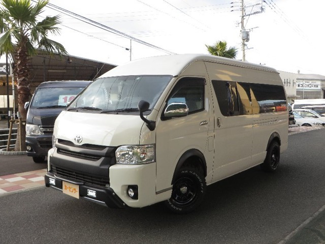 中古車 トヨタ ハイエースコミューター 2 5 Dx ディーゼル 車中泊仕様 の中古車詳細 000km ホワイト 福岡県 298万円 中古車情報 中古車検索なら 車選びドットコム 車選び Com