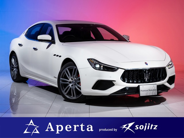 中古車 マセラティ ギブリ S グランスポーツ サンルーフawカーボントリムacc保証付 の中古車詳細 13 000km ホワイト 愛知県 758万円 中古車情報 中古車検索なら 車選びドットコム 車選び Com