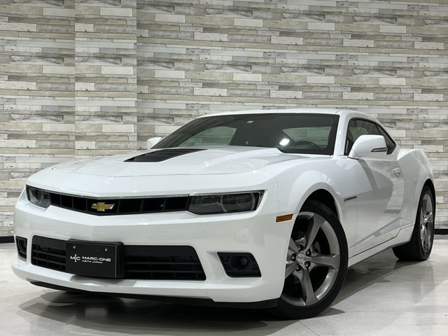 中古車 シボレー カマロ Lt Rs 正規d車 後期型 黒革 ナビtv Bカメ Hud Etc の中古車詳細 44 000km サミットホワイト 埼玉県 357万円 中古車情報 中古車検索なら 車選びドットコム 車選び Com