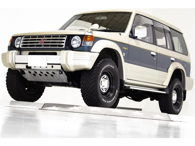 中古車 三菱 パジェロ 2 5 ミッドルーフ ワイド エクシード ディーゼル 4wd タイベル交換済 丸目仕様 リフトアップ の中古車詳細 68 000km ベージュii 群馬県 1万円 中古車情報 中古車検索なら 車選びドットコム 車選び Com