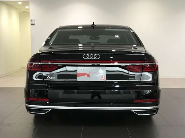 中古車 アウディ A8 55 Tfsi クワトロ 4wd の中古車詳細 7 000km ブラック 京都府 0万円 中古車情報 中古車 検索なら 車選びドットコム 車選び Com