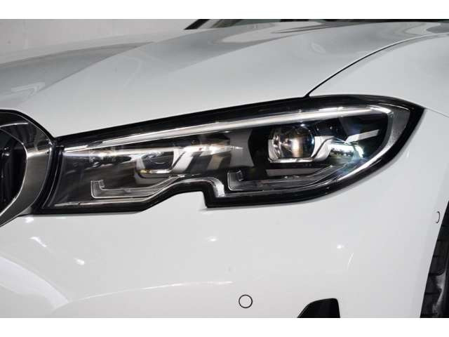 中古車 Bmw 3d 3d Xドライブ 4wd の中古車詳細 8 000km ホワイト 東京都 412万円 中古車情報 中古車 検索なら 車選びドットコム 車選び Com