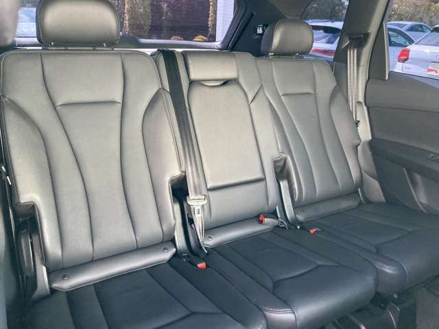 中古車 アウディ Q7 ブラック スタイリング 4wd の中古車詳細 38 000km ブラックメタリック 千葉県 600万円 中古車情報 中古車検索なら 車選びドットコム 車選び Com