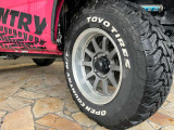 トーヨータイヤオープンカントリーM/T225・75r16&RAY A・LAP-J軽量鍛造ホイール装着。