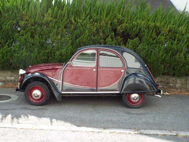 中古車 シトロエン 2CV チャールストン 幌オープン ディーラー車 の