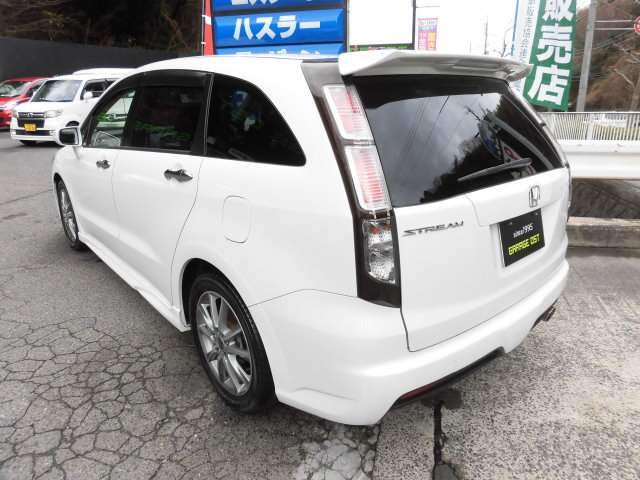 中古車 ホンダ ストリーム 1.8 RSZ Sパッケージ タイヤ新品渡し バック