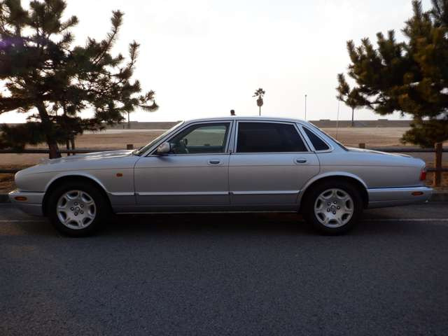 中古車 ジャガー XJ ソブリン 3.2 V8 の中古車詳細 (79,000km