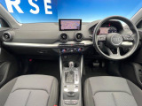 Q2 1.0 TFSI スポーツ 