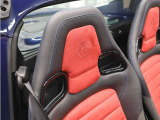 使用感がでやすい運転席側シートですがご覧のようにきれいな状態となっております。0078-6002-327008までお気軽にお問合せ下さい。