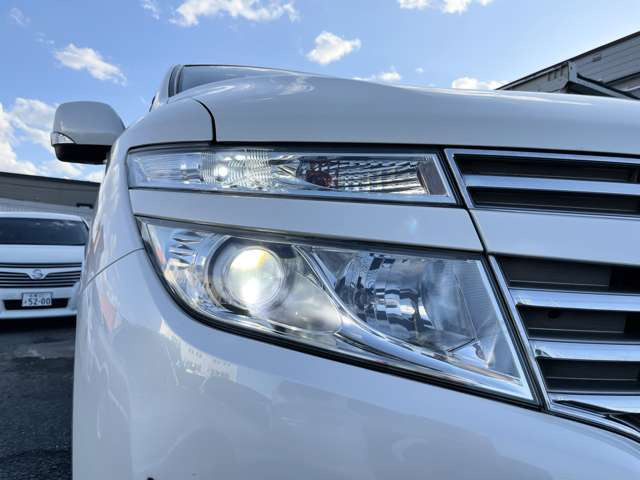 中古車 日産 エルグランド 2.5 250ハイウェイスター 4WD 片側