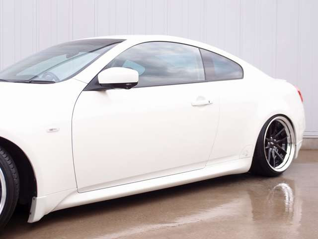 日産 スカイラインクーペ 3.7 370GT タイプS 新品SSR20AW車高調