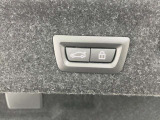 ボタン一つでリアハッチの開閉が出来ます。