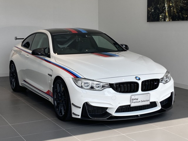 BMW M4クーペ 