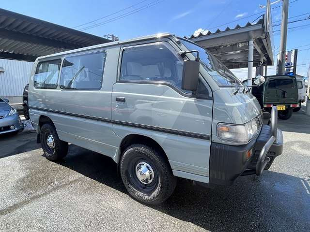 中古車 三菱 デリカスターワゴン 2.5 GLX エアロルーフ ディーゼル 4WD