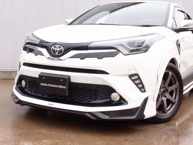 中古車 トヨタ C-HR 1.2 G-T 4WD 1オーナーSD地デジナビENKEI18AW