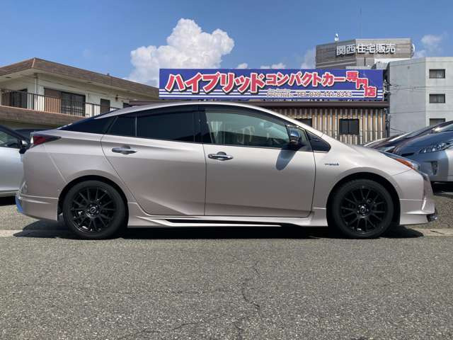 中古車 トヨタ プリウス 1.8 A プレミアム モデリスタエアロ衝突軽減B9