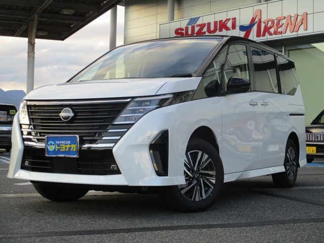 中古車 日産 セレナ 2.0 ハイウェイスター V 4WD 12型ナビTV