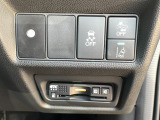運転席右側にETCや衝突軽減ブレーキ【CMBS】のスイッチ等がついています。