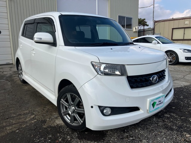 中古車 トヨタ bB 1.3 Z エアロ パッケージ 4WD 地デジ Bluetooth F