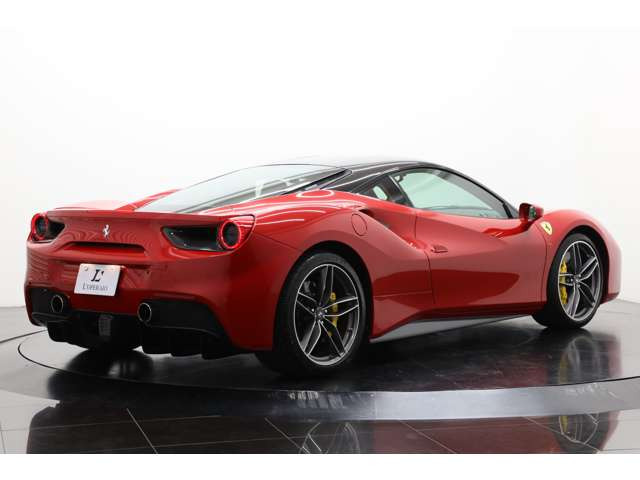 中古車 フェラーリ 488GTB F1 DCT D車 2トーンボディ LEDステア 外装