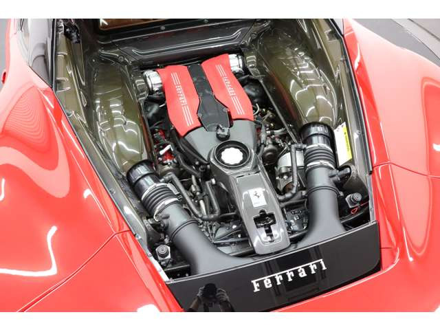 中古車 フェラーリ 488GTB F1 DCT D車 2トーンボディ LEDステア 外装