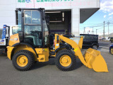 十文字店トラック・バス・重機センターは、スーパーモールラッキーのすぐ近く!ショッピングのついでに是非お立ち寄り下さい!トラック、バス、ホイールローダーなど展示中です!