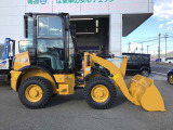 十文字店トラック・バス・重機センターは、スーパーモールラッキーのすぐ近く!ショッピングのついでに是非お立ち寄り下さい!トラック、バス、ホイールローダーなど展示中です!