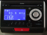 ラジオCDプレーヤーを装備。臨場感のあるサウンドが車内に響きます。お好きな音楽でリラックス♪
