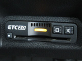 ETC2.0搭載!!従来のETCの高速利用料金の収受だけではなく、渋滞回避や安全運転支援といったドライバーに有益な情報を提供するサービスです。