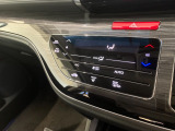 エアコンが後部座席にも装備されていますので車内全体を快適な温度に保つことが出来ます!!