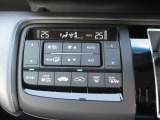 運転席、助手席、それぞれ別々に温度設定できるプラズマクラスター技術搭載のフルオートエアコン☆