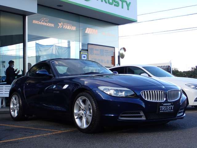 中古車 BMW Z4 sドライブ 35i の中古車詳細 (18,000km, ブルーダーク