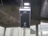 トヨタ純正ディーラーOPの、(株)デンソーテン製カメラ一体型ドライブレコーダー DRT-H68A付きです。