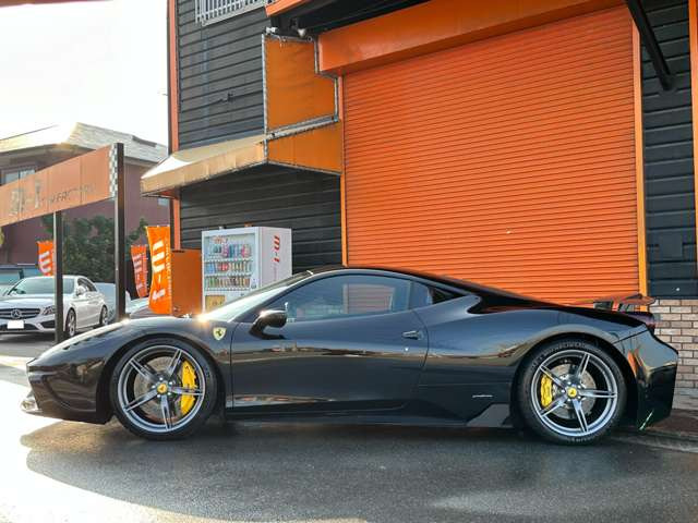 中古車 フェラーリ 458イタリア F1 DCT Speciale仕様黒本革電動sSpeciale鍛造20AW の中古車詳細 (30,000km,  ブラック, 福岡県, 2,398万円) | 中古車情報・中古車検索なら【車選びドットコム（車選び.com）】