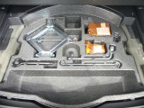 パンク修理キットが付属します。※応急用タイヤは付属しておりません。※損傷の状態によっては修理できない場合があります。