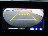 3ビュー切替え可能なリアワイドカメラ搭載で、後方視界がしっかりと確保できます。夜間や狭い駐車場でのバック走行に大変便利です。