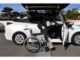 福祉装備や車両についての詳細は当社ホームページにて掲載しております。是非、当社ホームページへお越し下さい。福祉車両専門店ホームページ。http://sakaide-j.com/※車いすは見本です。